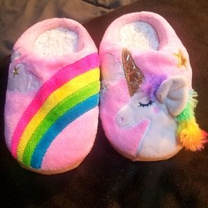 Dan Dee girls unicorn slippers